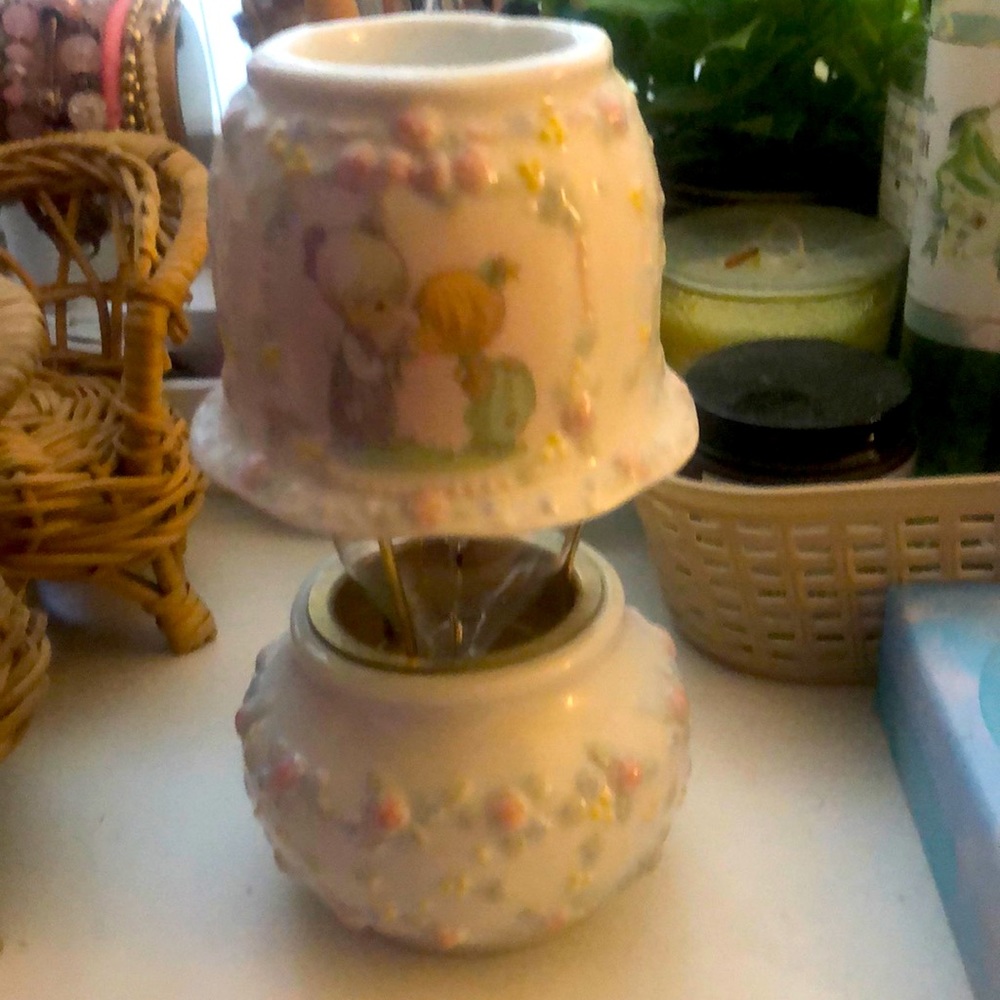 Precious Moments tea light holder